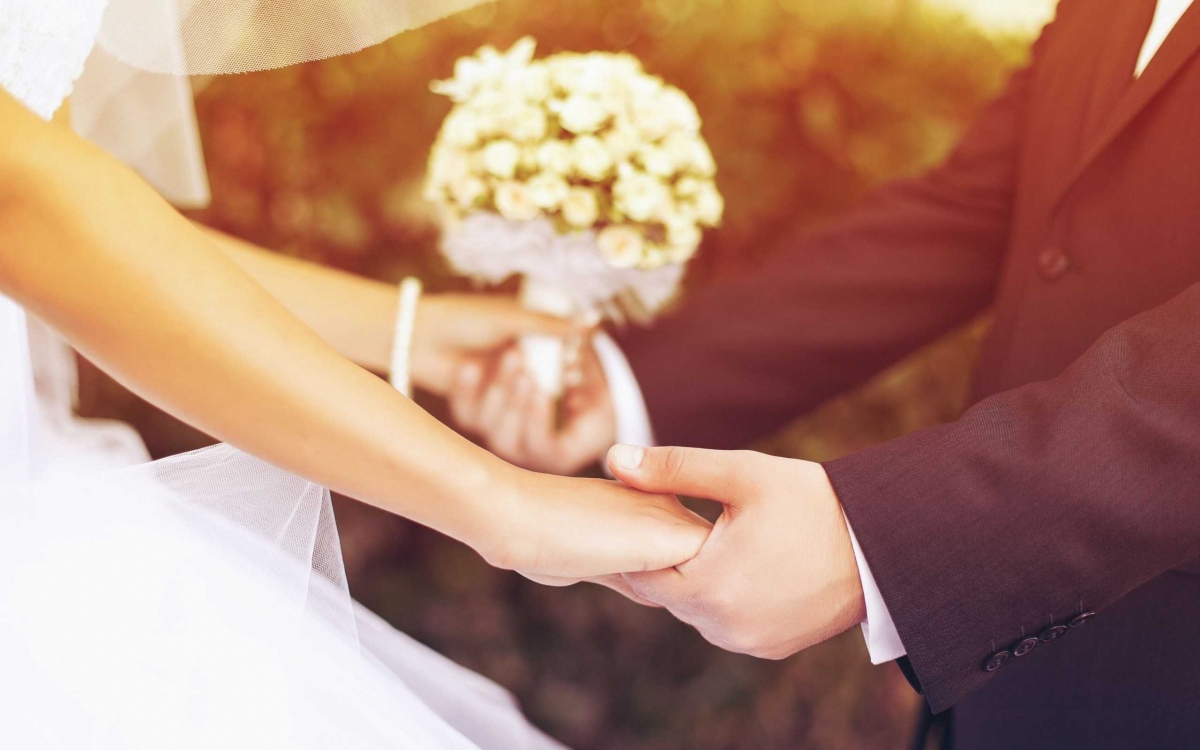 Có nên kết hôn với đàn ông đã qua một đời vợ?